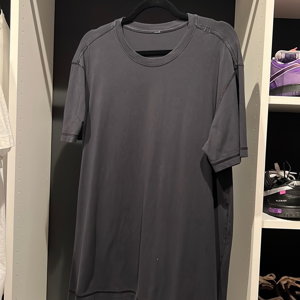 Lululemon shirt